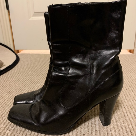 Nine West heeled boots - Picture 2 of 4